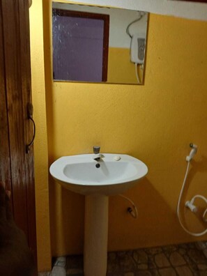 Shower, towels, soap, shampoo