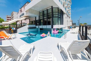 Seasonal outdoor pool