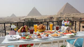 Free daily full breakfast