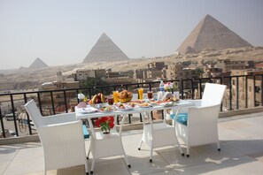 包含每日全套早餐