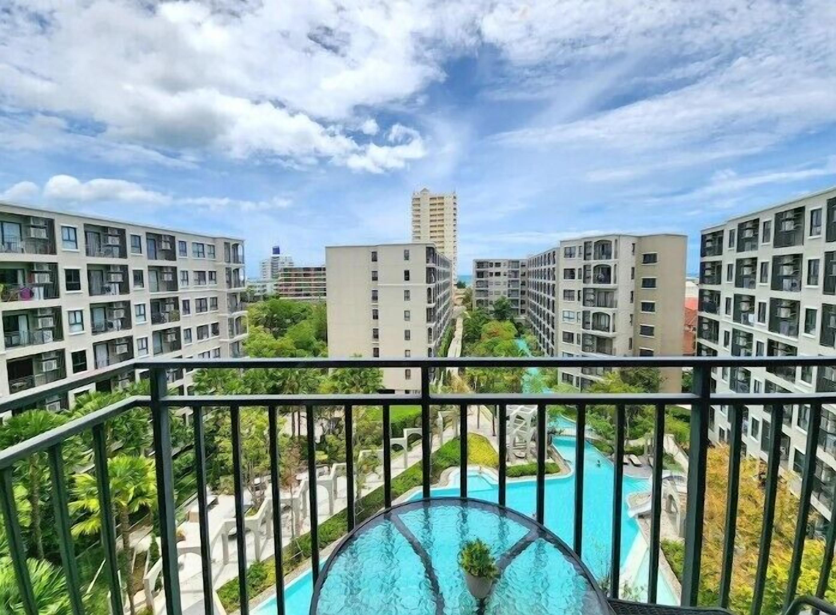 Family Room, Pool View | Iron/ironing board, free WiFi