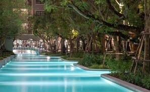 Kolam renang outdoor
