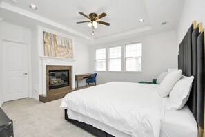 Gallery Townhome, 5 Bedrooms