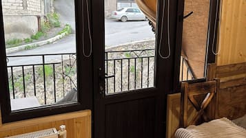 2 bedrooms, free WiFi