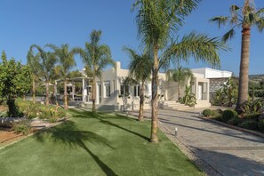 Property grounds - Periklis Villa, The Ultimate Summer Retreat! (Rethymno)