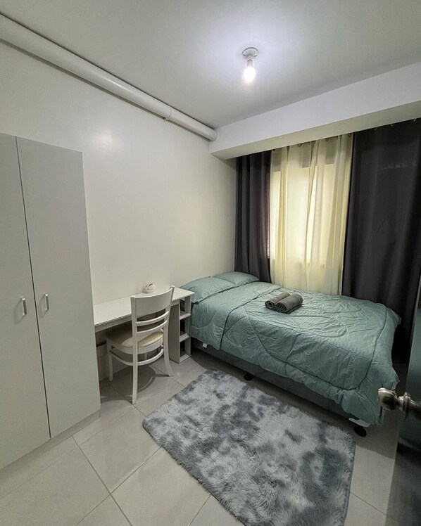 2 bedrooms, desk, free WiFi, bed sheets