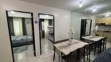 2 bedrooms, desk, free WiFi, bed sheets