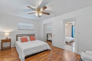 4 bedrooms, iron/ironing board, WiFi, bed sheets