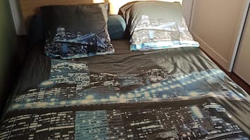 1 chambre, coffres-forts dans les chambres, fer et planche Ă  repasser