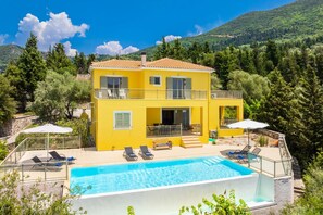 Exterior - Villa Inna - Three Bedroom Villa, Sleeps 6 (Lefkada)