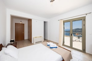3 bedrooms, iron/ironing board, WiFi - Villa Inna - Three Bedroom Villa, Sleeps 6 (Lefkada)