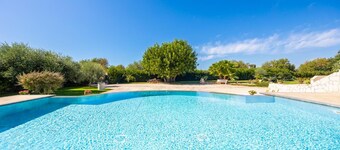 Villetta Bianca - Three Bedroom Villa, Sleeps 8