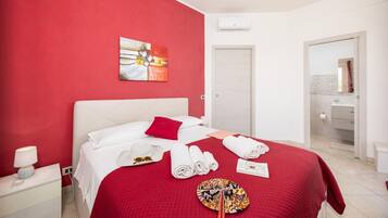 3 chambres, fer et planche Ă repasser, Wi-Fi, draps fournis