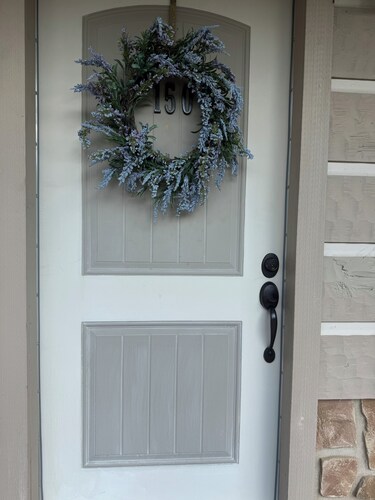 COZY CONDO ON RIVER/MINUTES TO GREAT SMOKEY MTS/TUBING/BIKING/HIKING TRAILS