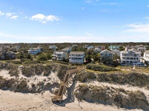 Exterior - Beautiful Luxury Oceanfront/Private Pool/Sleeps10 (Corolla)