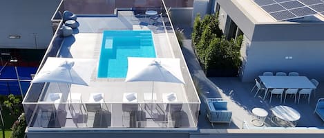 Outdoor pool, a heated pool