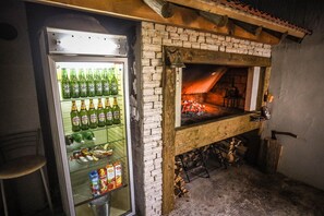 Interior - Secluded Holiday Home with Pool and Hot Tub - Three Bedroom Holiday Home (Lecevica)