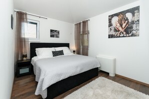 5 Schlafzimmer, Bügeleisen/Bügelbrett, WLAN, Bettwäsche