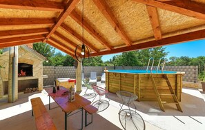 Outdoor dining - Two Bedroom Apartment (Kastel Novi)