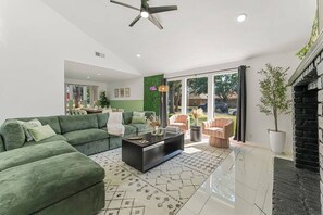 Televisio, työhuone