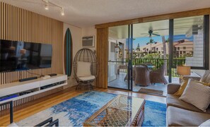 Foosball - NEW LISTING Specials! Steps to Beach. Sleeps 6. Fantastic Resort Amenities. (Kihei)