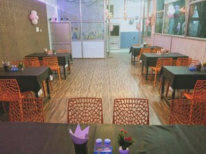 Dining - Hotel City Palace  (Chhatarpur)