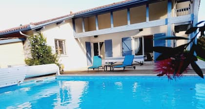 Villa landaise avec Piscine
