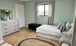 3 chambres, fer et planche Ă repasser, Wi-Fi, draps fournis