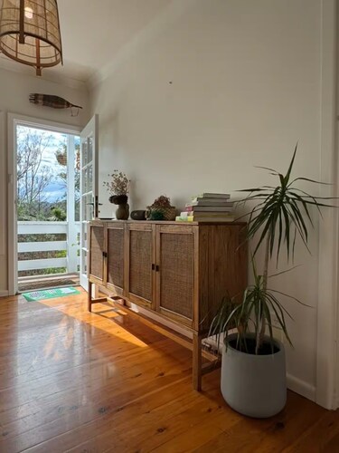 Manaia - A little bach near the beach