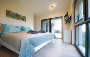 3 slaapkamers, reisbedje, gratis wifi, beddengoed