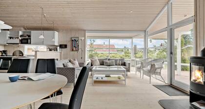 Beautiful home in Juelsminde with sauna