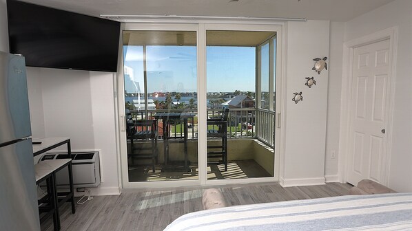 1 bedroom, internet, bed sheets