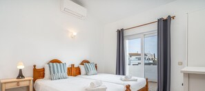 4 Schlafzimmer, Bügeleisen/Bügelbrett, kostenloses WLAN, Bettwäsche