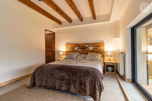 5 Schlafzimmer, Bügeleisen/Bügelbrett, Reisekinderbett, kostenloses WLAN