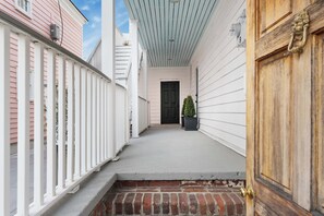 Exterior detail - Downtown - Near Historic Cigar Factory w/ Parking (Charleston)