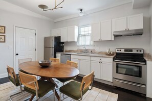 Photo non classée, 3 sur 34, bouton