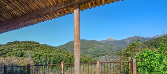Gorgeous home in Azilone Ampaza