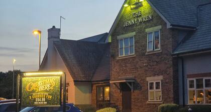 Beautiful &Cosy. Home Sweet Home FOR FAMILY OR WORK GROUP-SITTINGOURNE. KENT