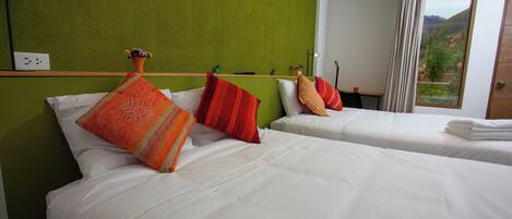 Dubbelrum eller tvåbäddsrum | Värdeförvaringsskåp på rummet, strykjärn/strykbräda och gratis wi-fi