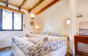 アイロン / アイロン台、WiFi (無料)、ベッドシーツ