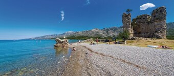 Cozy apartment in Starigrad Paklenica