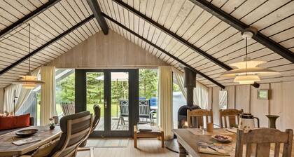 Lovely home in Rødby with WiFi