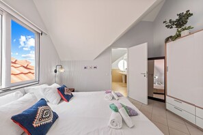 3 bedrooms, WiFi, bed sheets