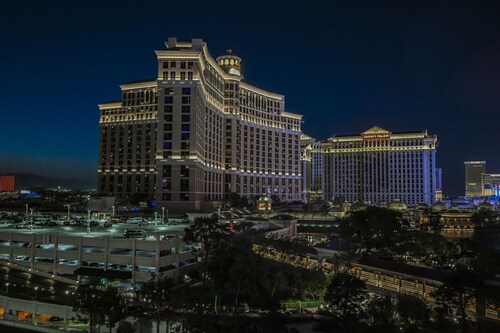 Best Bellagio Fountain View Condo Sleep 8