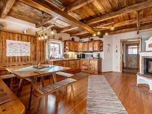 Dining - Heregger Hütte by Interhome (Dellach)