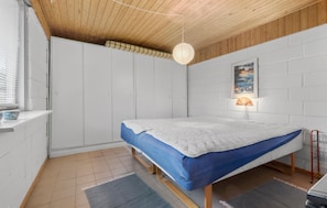 4 bedrooms, free WiFi