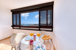 Dining - Marea Atlantic-Sea View (Arrecife)