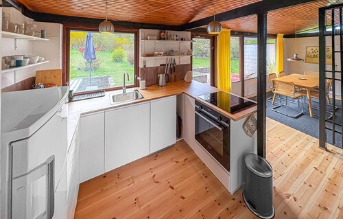 2 bedroom nice home in Fårevejle