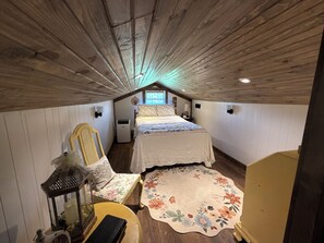 5 Schlafzimmer, Schreibtisch, Bügeleisen/Bügelbrett, kostenloses WLAN