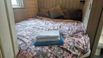 1 多间卧室、WiFi、床单